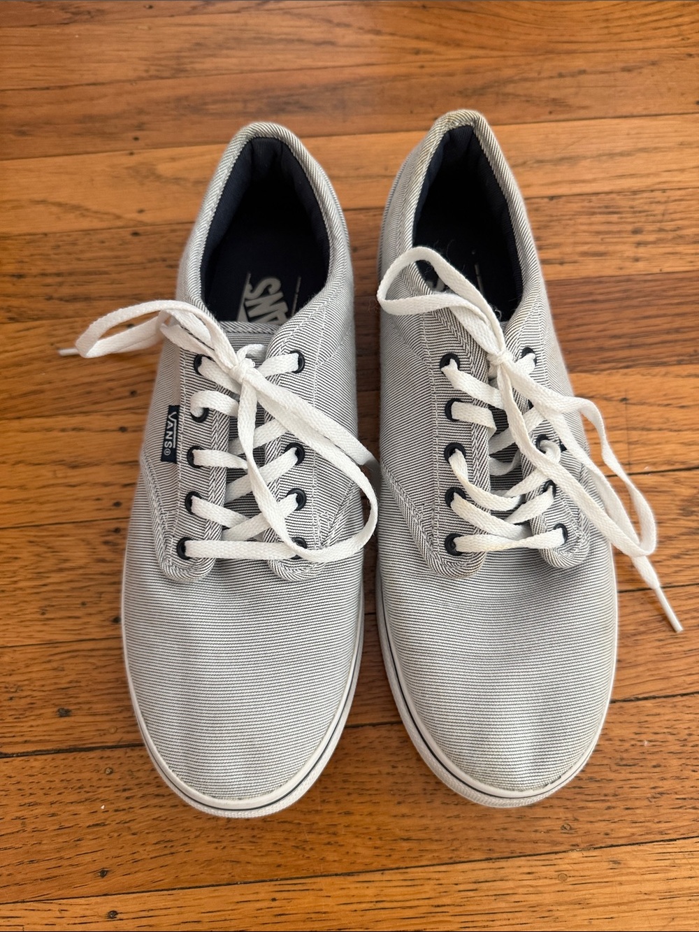 Vans Low-Top Sneakers in Light Navy and White